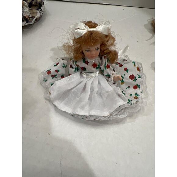Lot 7 Vintage Mini Porcelain Dolls Victorian Fancy Friends Baby Collectibles - Picture 7 of 10